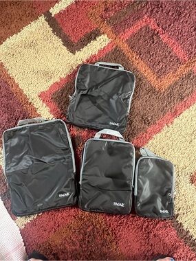 Black Travel Packing Cubes Set - 4 Piece